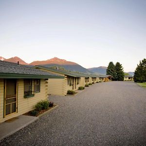 Yellowstone Valley Lodge, Ascend Hotel Collection